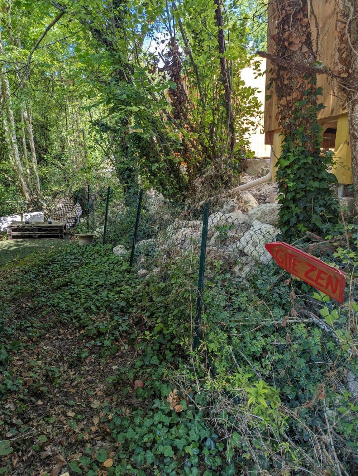 Gite Zen Dans Les Bois Blesignac Bagian luar foto