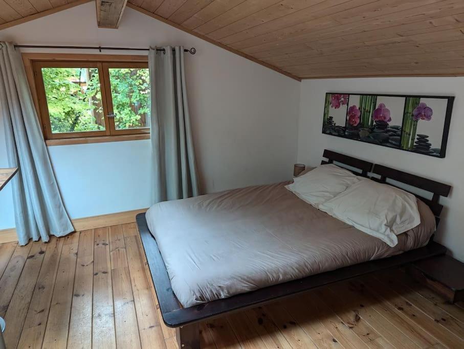 Gite Zen Dans Les Bois Blesignac Bagian luar foto